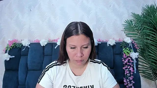 Melody Megann online show from 27, 7, 2026