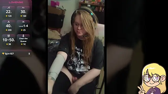 AshThaSissy online show from 28, 2, 2025