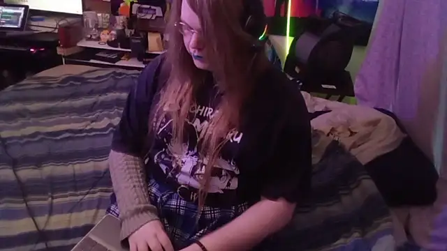 AshThaSissy online show from 28, 10, 2025