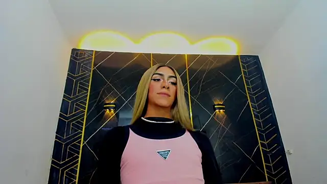 Isabella stanford2 online show from 25, 2, 2025