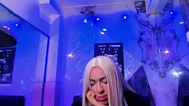 Isabella stanford2 online show from 18, 5, 2026