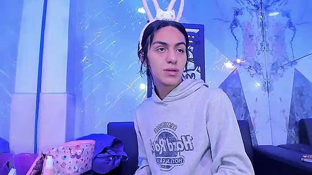 Isabella stanford2 online show from 16, 6, 2026