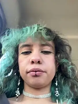 Snapshot of Sweet_Chaos chatting on 10, 10, 2025 Sweet Chaos online show from 10, 10, 2025