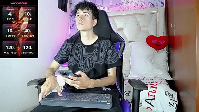 johnny cagee online show from 13, 3, 2026