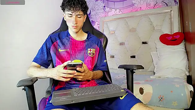 johnny cagee online show from 22, 3, 2026