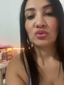 Snapshot of juliamond chatting on 23, 12, 2024 juliamond online show from 23, 12, 2024