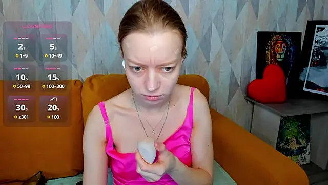 Snapshot of Michelle_Blond chatting on 14, 2, 2025 Michelle Blond online show from 14, 2, 2025