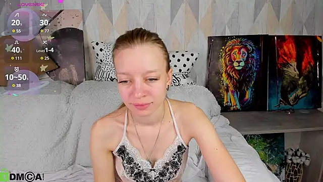 Snapshot of Michelle_Blond chatting on 12, 10, 2025 Michelle Blond online show from 12, 10, 2025