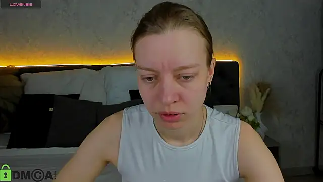 Snapshot of Michelle_Blond chatting on 2, 2, 2026 Michelle Blond online show from 2, 2, 2026