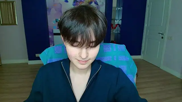 EmiliaYours online show from 27, 1, 2025