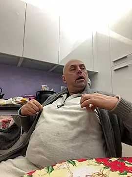 Snapshot of pantomax chatting on 17, 12, 2024 pantomax online show from 17, 12, 2024