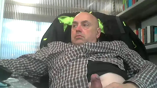 Snapshot of pantomax chatting on 9, 3, 2025 pantomax online show from 9, 3, 2025