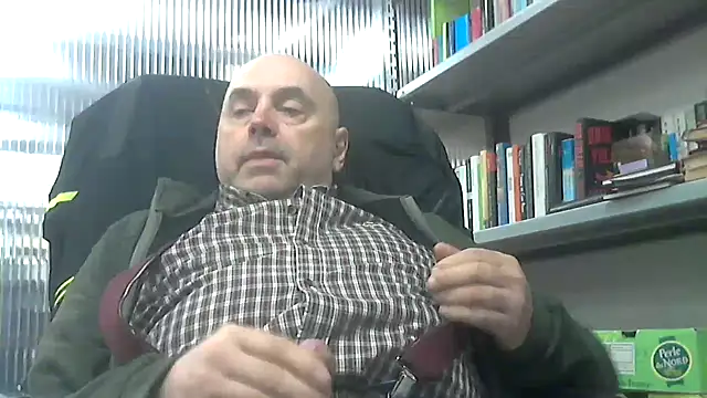 Snapshot of pantomax chatting on 11, 3, 2025 pantomax online show from 11, 3, 2025