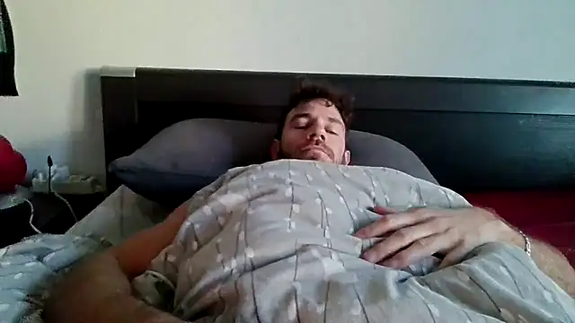 Snapshot of alpha-hunk chatting on 28, 11, 2025 alpha-hunk online show from 28, 11, 2025