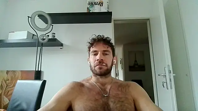Snapshot of alpha-hunk chatting on 1, 12, 2025 alpha-hunk online show from 1, 12, 2025