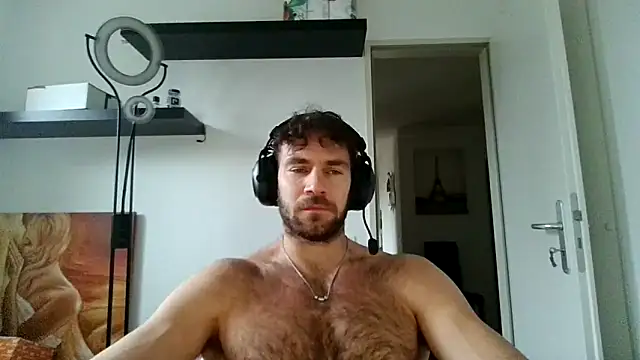 Snapshot of alpha-hunk chatting on 2, 12, 2025 alpha-hunk online show from 2, 12, 2025