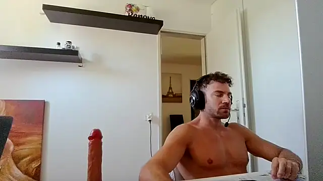 Snapshot of alpha-hunk chatting on 23, 5, 2026 alpha-hunk online show from 23, 5, 2026