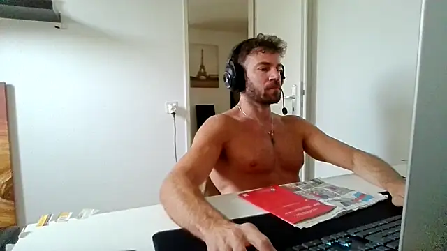 Snapshot of alpha-hunk chatting on 9, 6, 2026 alpha-hunk online show from 9, 6, 2026
