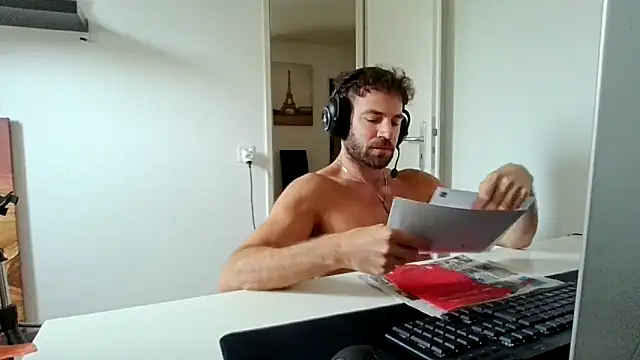 Snapshot of alpha-hunk chatting on 12, 6, 2026 alpha-hunk online show from 12, 6, 2026