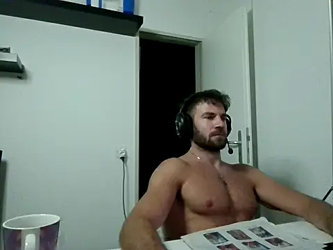alpha-hunk online show from 24, 7, 2026