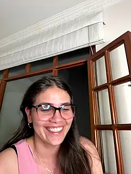 aurora divine online show from 27, 10, 2025