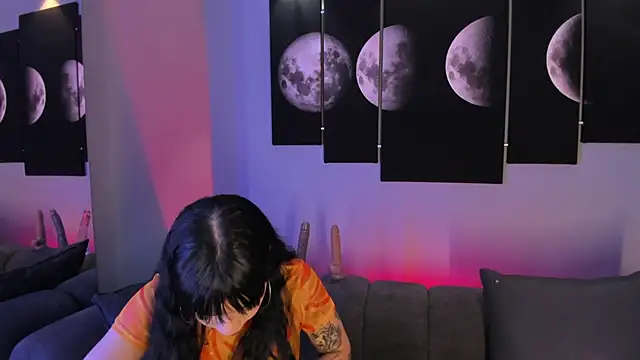 maddy walker online show from 23, 1, 2025