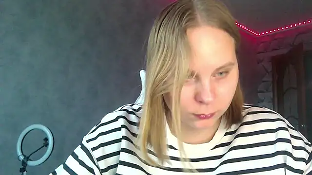 Thalia  Star online show from 15, 2, 2025