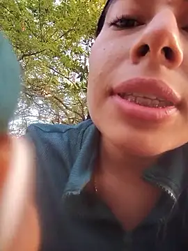 Caro kitty- online show from 28, 10, 2025