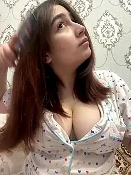 Snapshot of StormBeverly chatting on 16, 12, 2025 StormBeverly online show from 16, 12, 2025