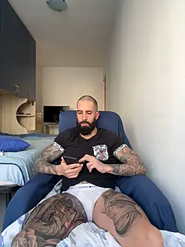 Snapshot of Gioeltoro89 chatting on 10, 4, 2026 Gioeltoro89 online show from 10, 4, 2026