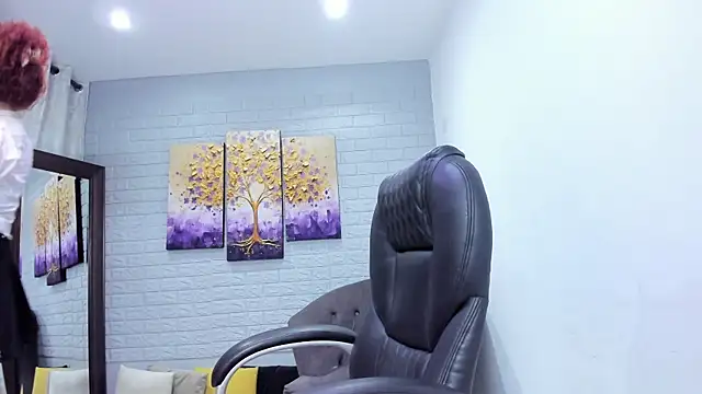 Snapshot of ebbafernandez_ chatting on 9, 1, 2026 ebbafernandez online show from 9, 1, 2026