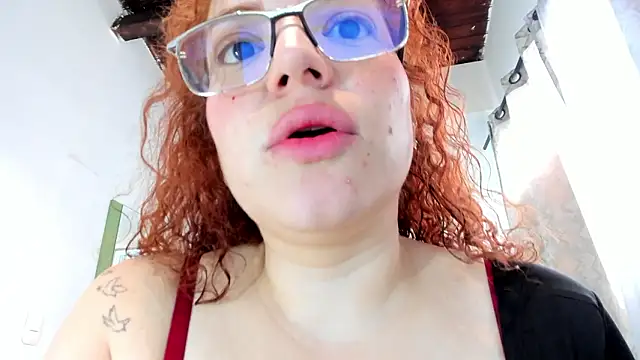 Snapshot of ebbafernandez_ chatting on 15, 3, 2026 ebbafernandez online show from 15, 3, 2026