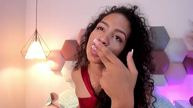 AntonellaHall  online show from 15, 2, 2025