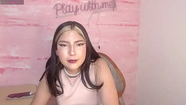 Snapshot of Sophia_Watson_ chatting on 7, 12, 2024 Sophia Watson online show from 7, 12, 2024