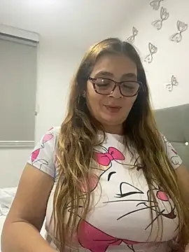 AntonellaAlondra4 online show from 20, 12, 2024