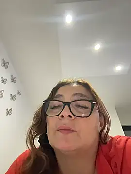 AntonellaAlondra4 online show from 18, 3, 2026