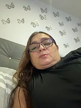 AntonellaAlondra4 online show from 29, 3, 2026