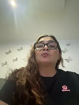 Snapshot of AntonellaAlondra4 chatting on 15, 6, 2026 AntonellaAlondra4 online show from 15, 6, 2026