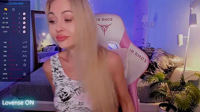 AdeleRoberts online show from 19, 6, 2026