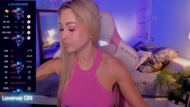 AdeleRoberts online show from 29, 7, 2026