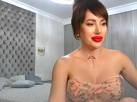 Snapshot of TianaPosh chatting on 1, 1, 2025 TianaPosh online show from 1, 1, 2025