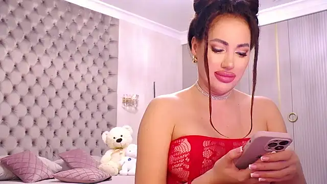 Snapshot of TianaPosh chatting on 10, 10, 2025 TianaPosh online show from 10, 10, 2025