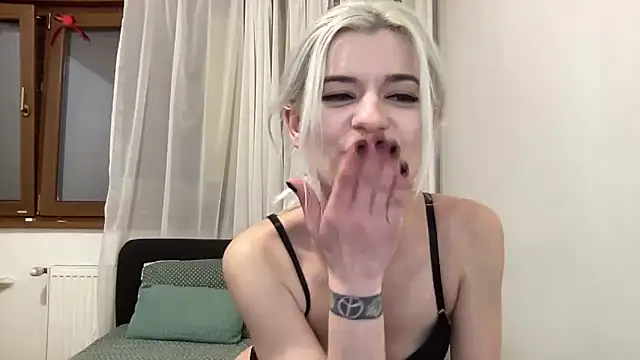 Onika Love online show from 28, 3, 2026