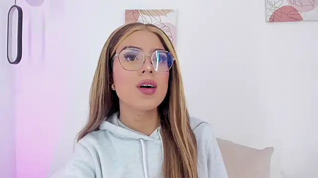 Snapshot of samantha__fairy chatting on 30, 12, 2024 samantha fairy online show from 30, 12, 2024