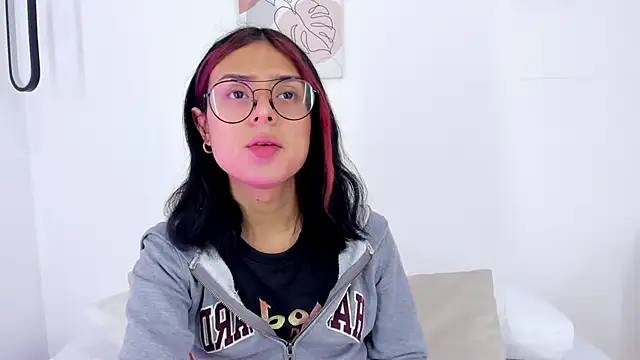 Snapshot of samantha__fairy chatting on 7, 1, 2025 samantha fairy online show from 7, 1, 2025