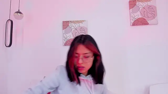 Snapshot of samantha__fairy chatting on 2, 2, 2025 samantha fairy online show from 2, 2, 2025