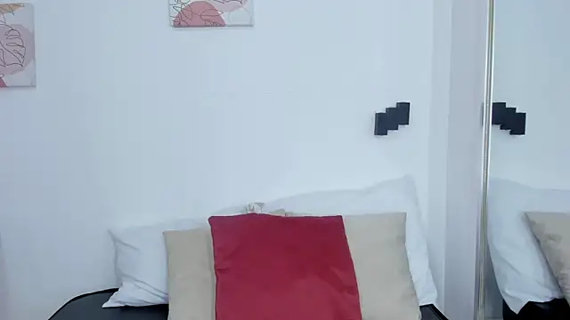 Snapshot of samantha__fairy chatting on 18, 2, 2025 samantha fairy online show from 18, 2, 2025