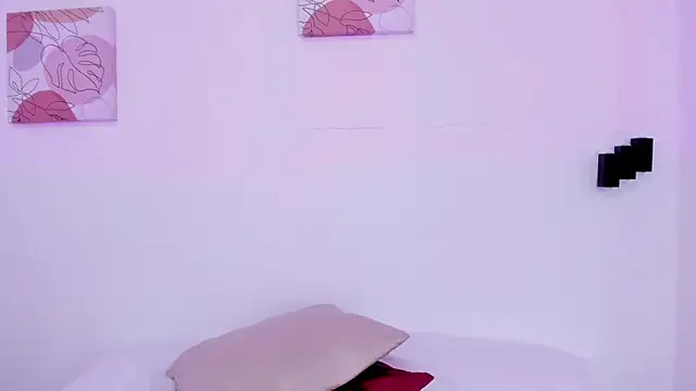 Snapshot of samantha__fairy chatting on 9, 3, 2025 samantha fairy online show from 9, 3, 2025