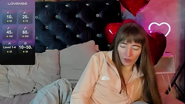 Snapshot of MillicentFarrell chatting on 2, 2, 2025 MillicentFarrell online show from 2, 2, 2025