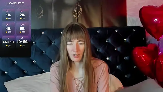 Snapshot of MillicentFarrell chatting on 2, 2, 2025 MillicentFarrell online show from 2, 2, 2025